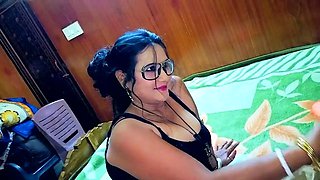 Desi virgin girl her 1st work in the hotel with a big penis boy hardcore choda