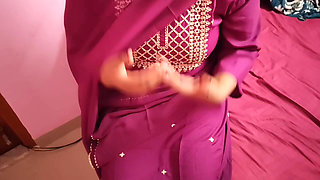 Secretary is offering pussy to her boss to save her ass in corporate job