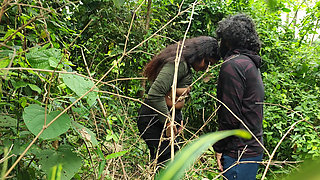 Malayali Couple Hot Outdoor Sex in Forest, Wild Forest Outdoor Sex of Malayali Couple