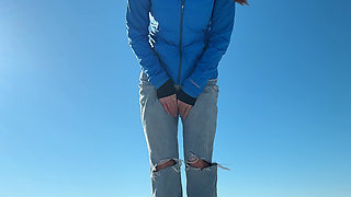 Walking on the Beach Calls for a Quick Orgasm!