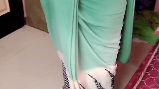 Desi Tamil Wife Renu Wet Nude Body Towel Dry & Slow Saree Dressing Tease! Indianhotwifex