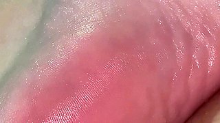 Amateur hottie solo masturbation